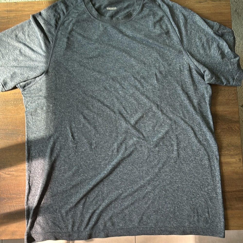 Lululemon Metal Vent Tech Short Sleeve Shirt